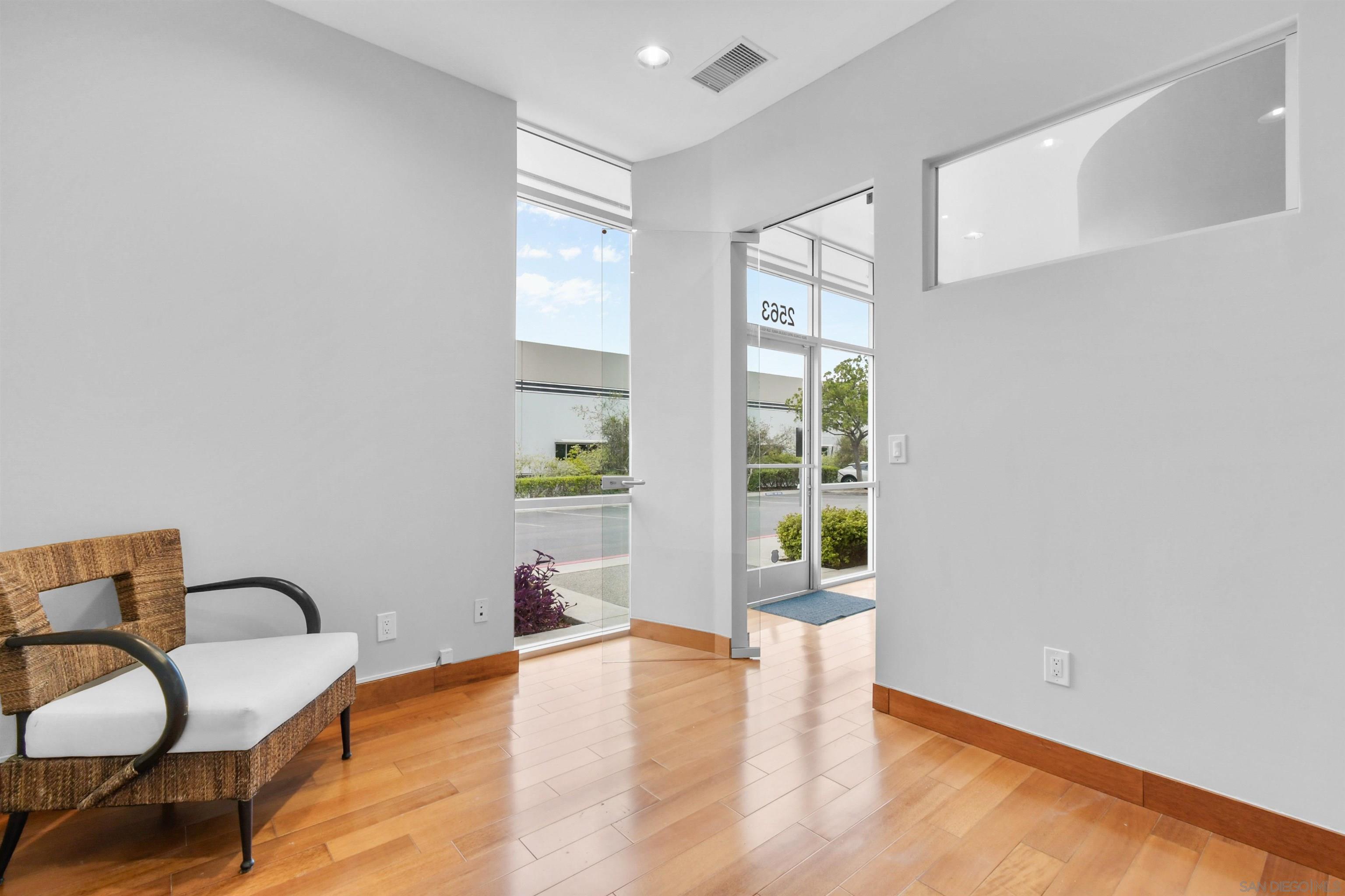 Detail Gallery Image 8 of 36 For 2563  Mast Way, Chula Vista,  CA 91914 - – Beds | – Baths