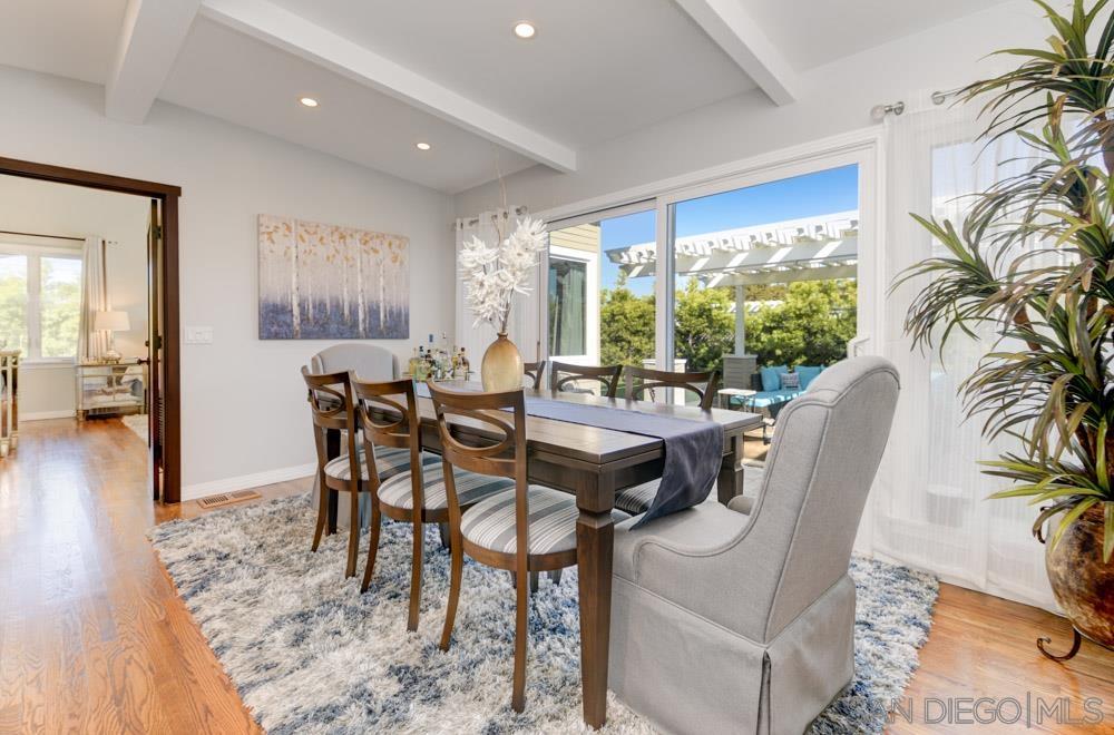 Detail Gallery Image 17 of 41 For 250  Redwood Ave, Carlsbad,  CA 92008 - 3 Beds | 2 Baths