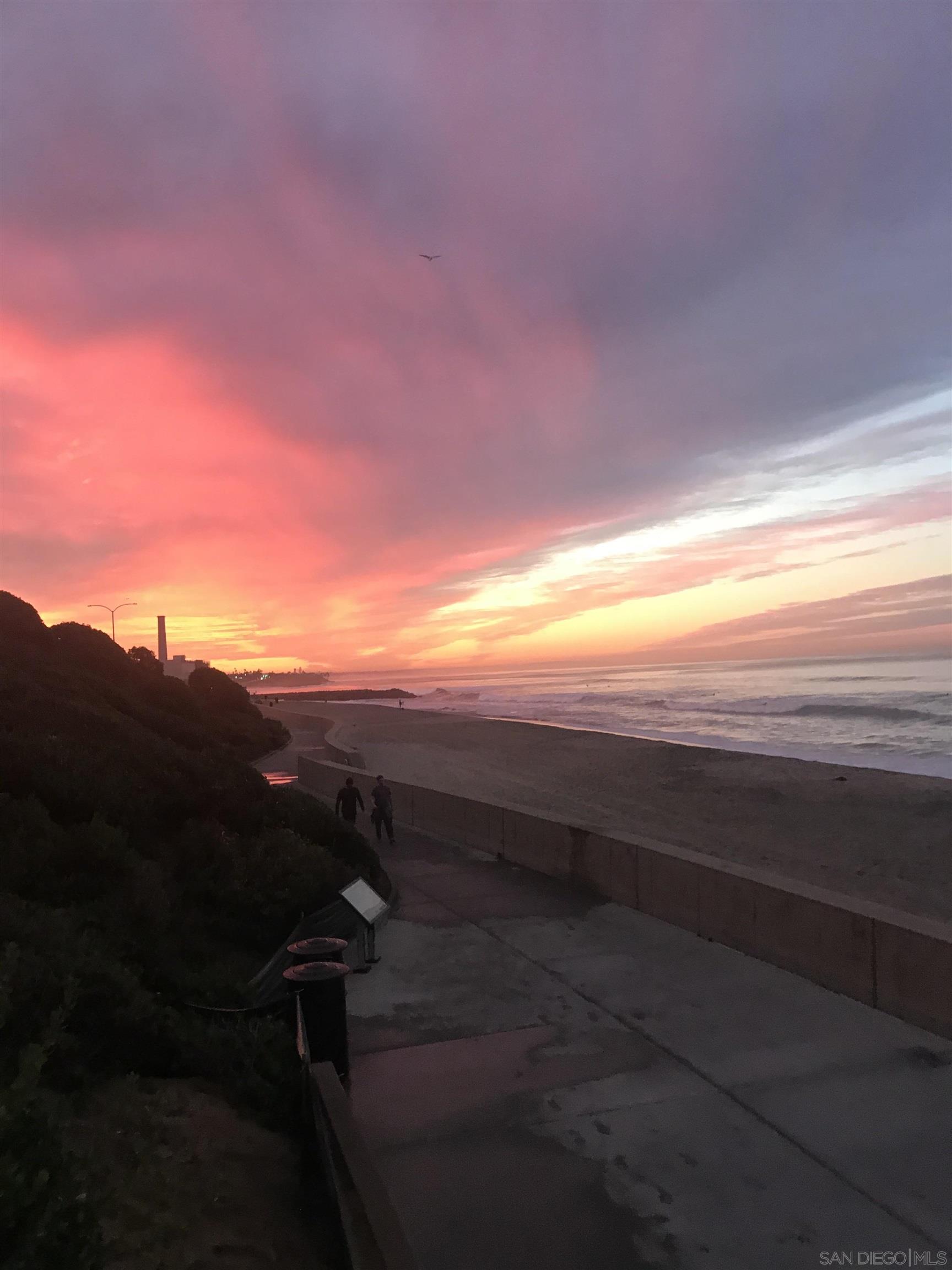 Detail Gallery Image 36 of 41 For 250  Redwood Ave, Carlsbad,  CA 92008 - 3 Beds | 2 Baths