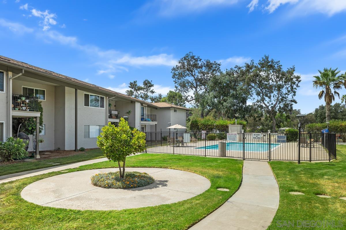 Front Image Thumbnail for SD250037546