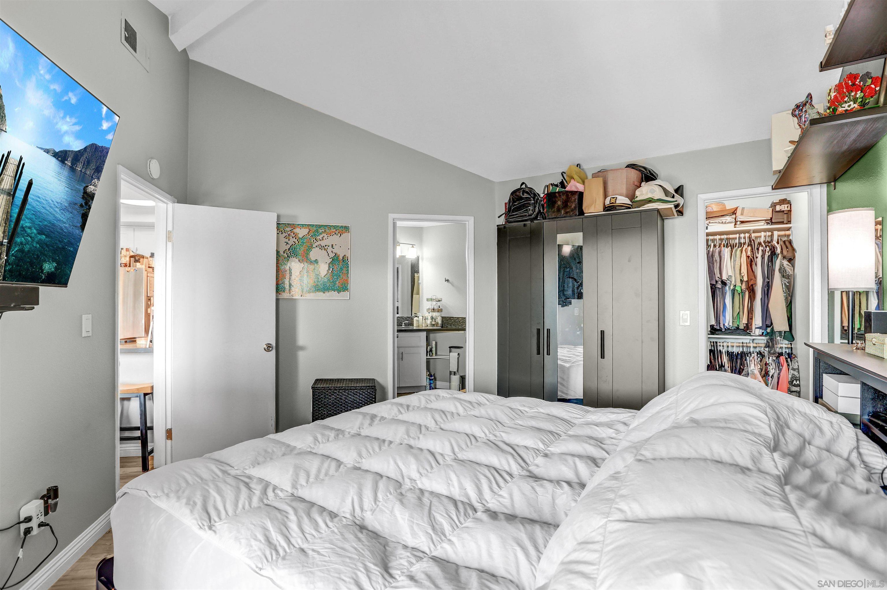 Detail Gallery Image 12 of 22 For 3049  Golden Oak Way, Spring Valley,  CA 91978 - 2 Beds | 2 Baths