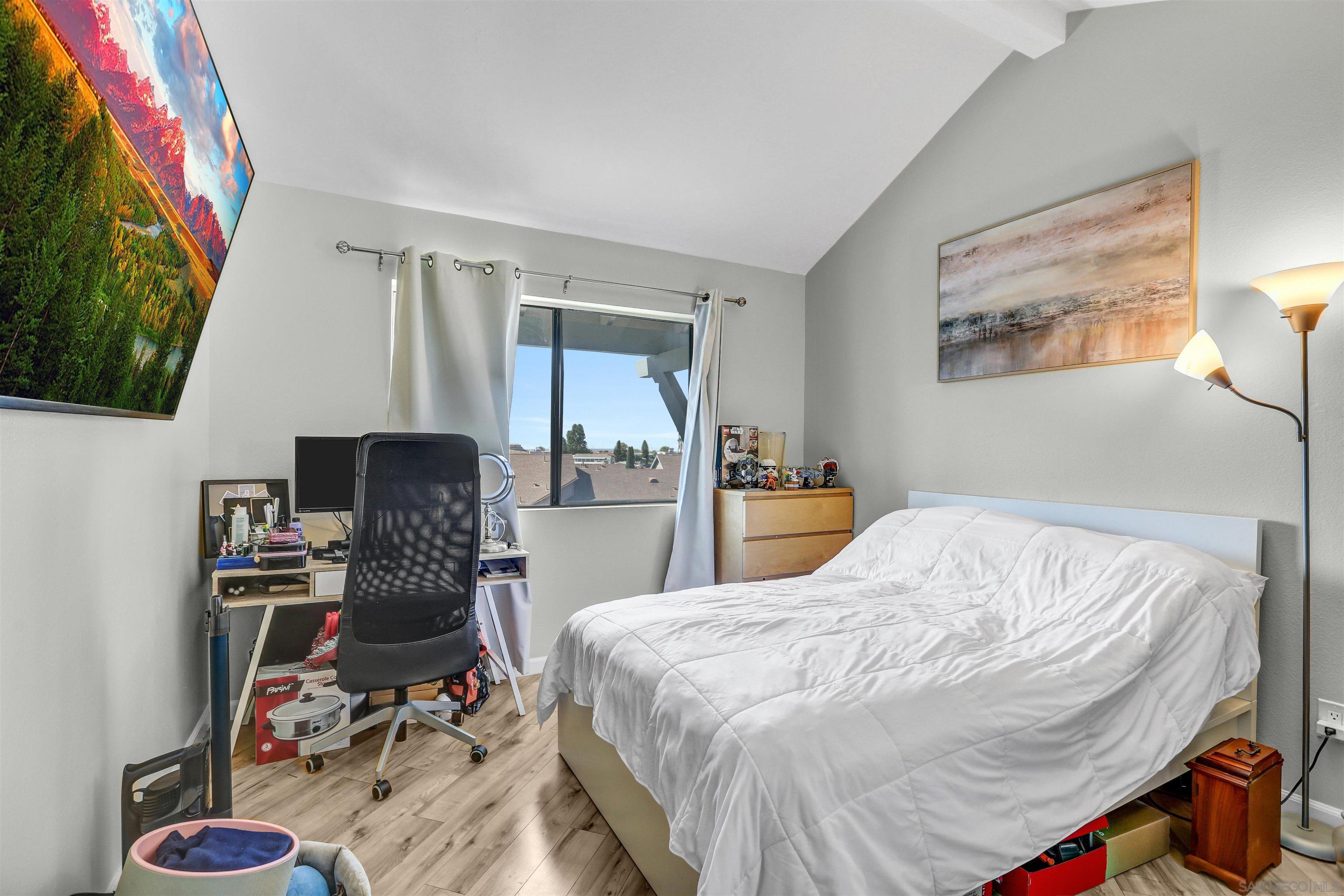 Detail Gallery Image 14 of 22 For 3049  Golden Oak Way, Spring Valley,  CA 91978 - 2 Beds | 2 Baths