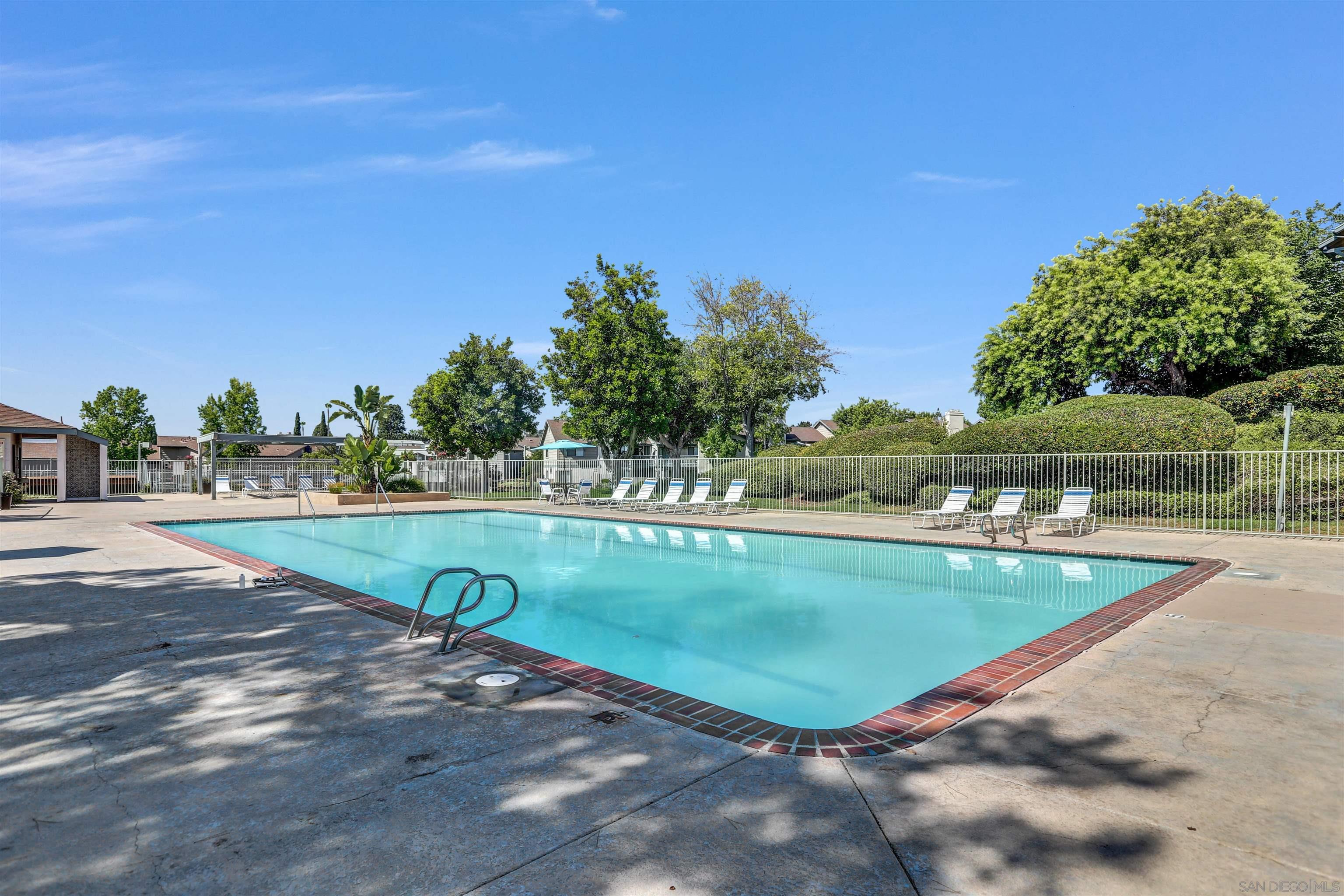 Detail Gallery Image 19 of 22 For 3049  Golden Oak Way, Spring Valley,  CA 91978 - 2 Beds | 2 Baths