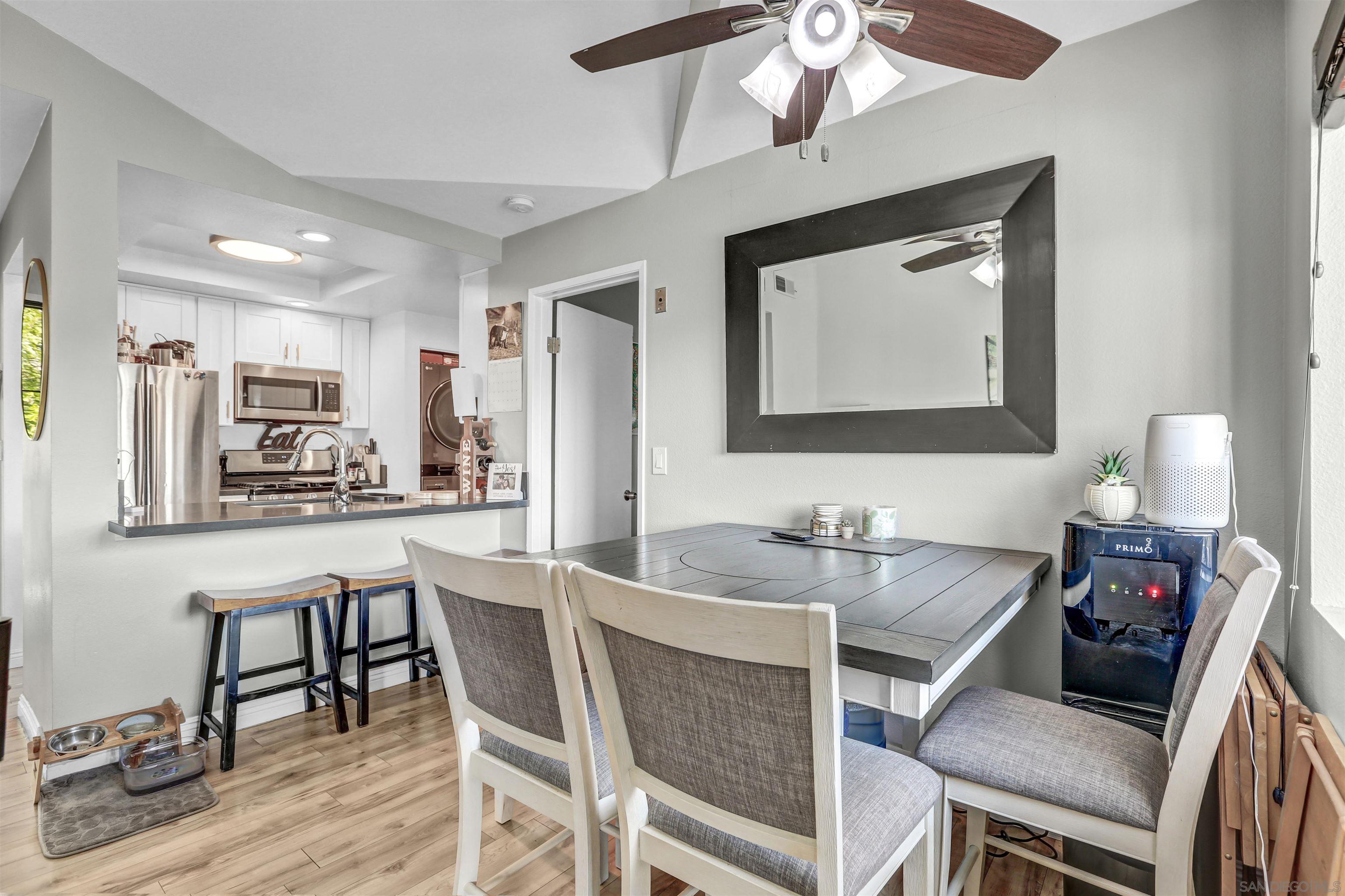 Detail Gallery Image 5 of 22 For 3049  Golden Oak Way, Spring Valley,  CA 91978 - 2 Beds | 2 Baths