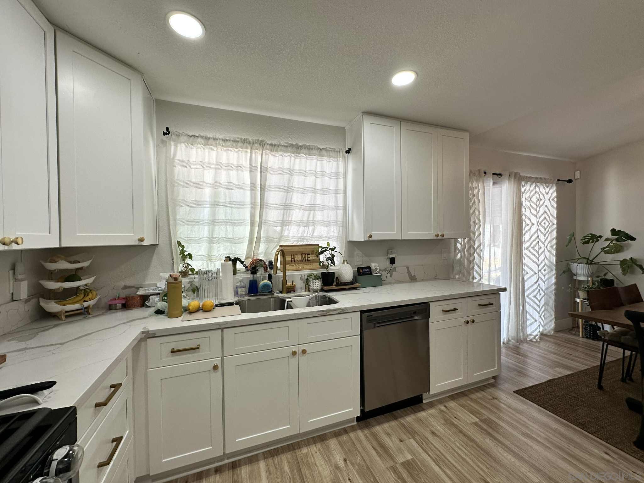 Detail Gallery Image 6 of 22 For 29721  Oakbridge Drive, Sun City,  CA 92586 - 4 Beds | 2 Baths