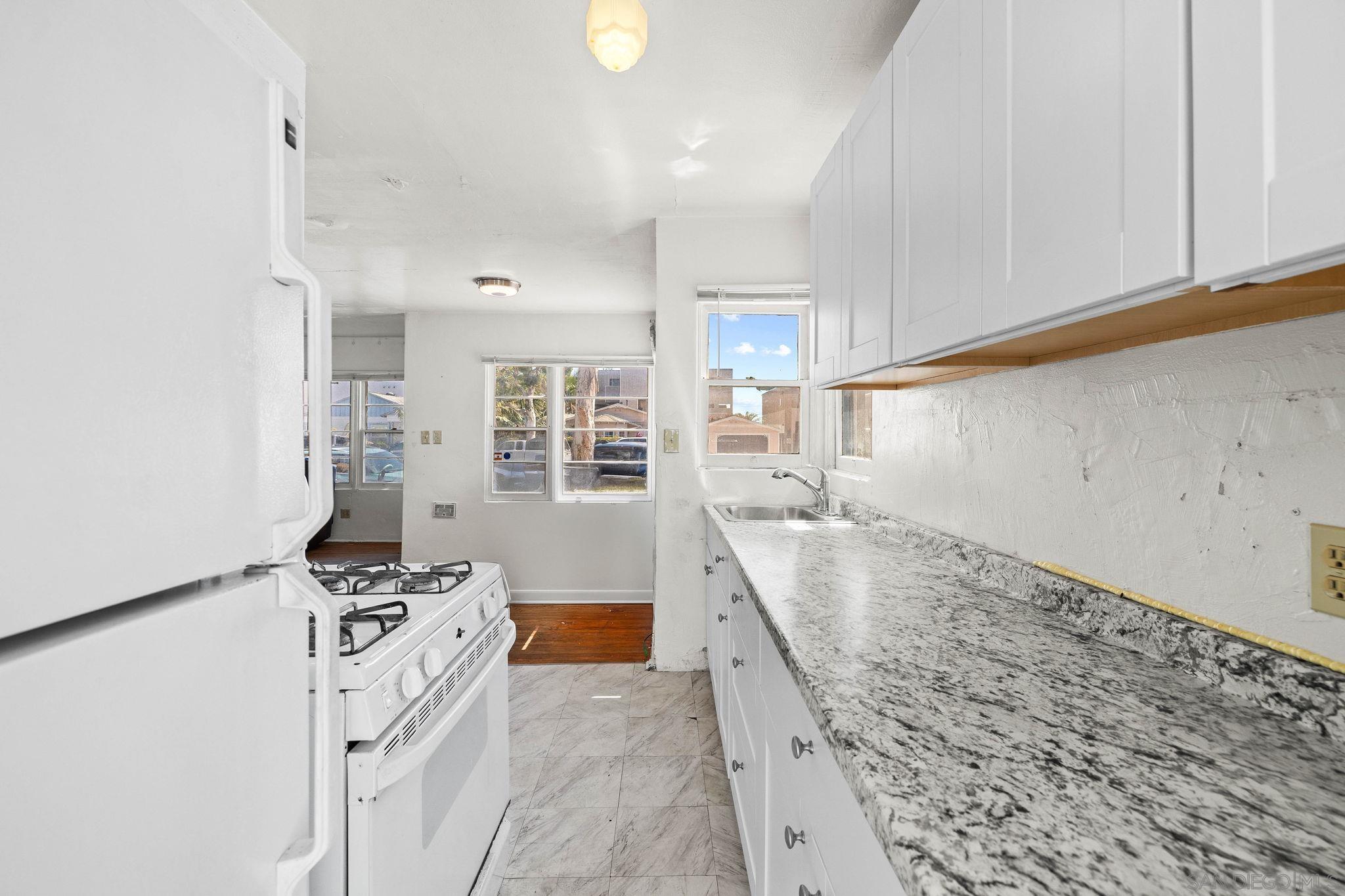 Detail Gallery Image 31 of 67 For 3958  Mission Blvd, San Diego,  CA 92109 - 2 Beds | 2 Baths