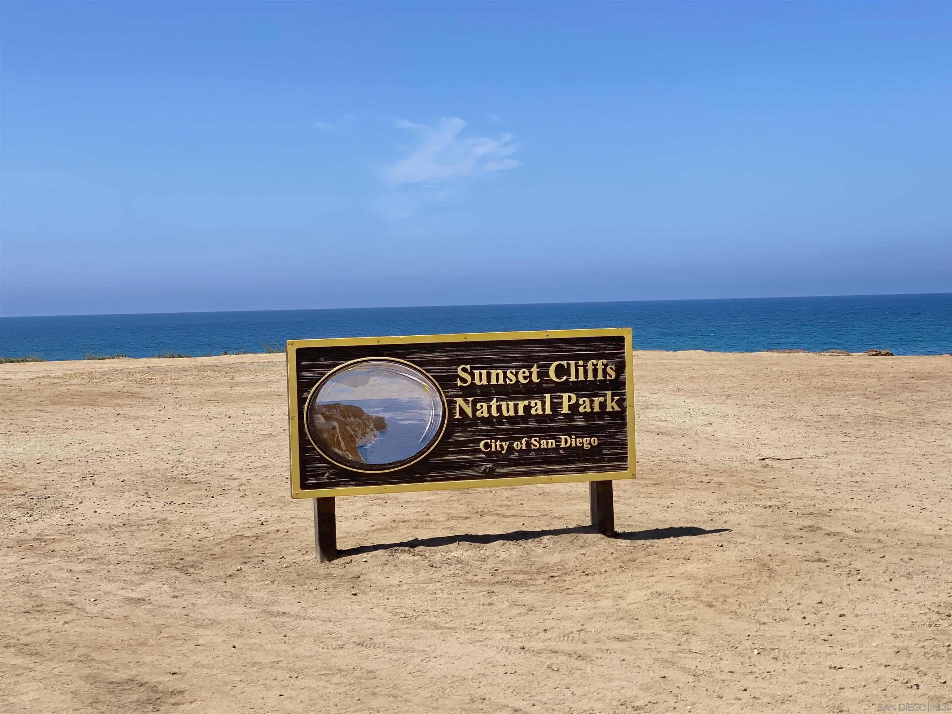 Detail Gallery Image 28 of 28 For 4462  Algeciras, San Diego,  CA 92107 - 3 Beds | 2 Baths