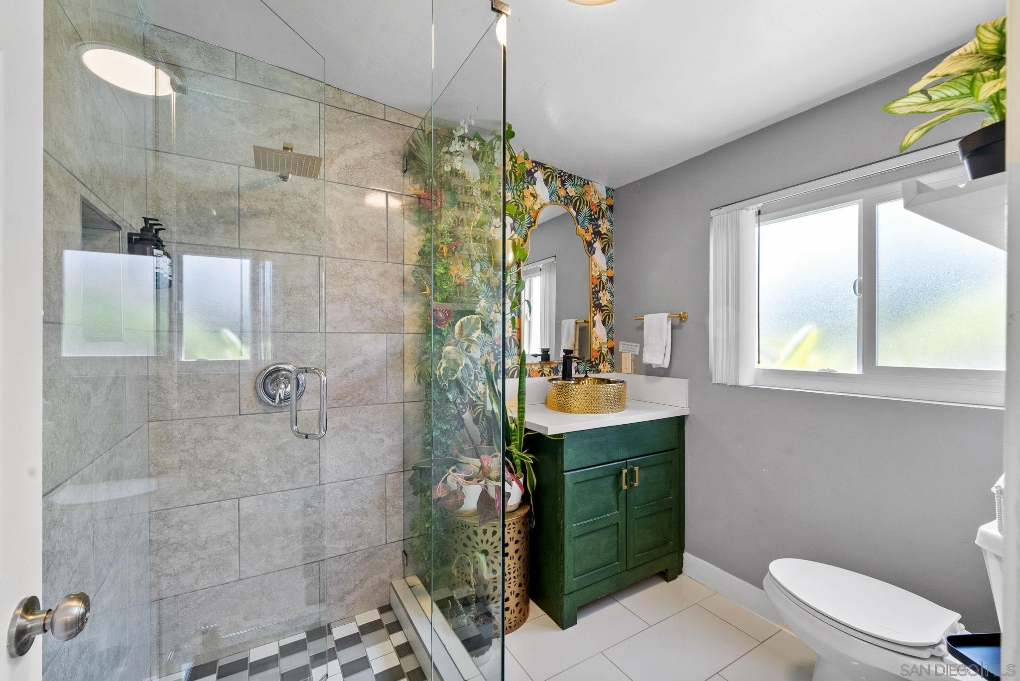 Detail Gallery Image 15 of 29 For 4029 Delta  St, San Diego,  CA 92113 - 3 Beds | 2 Baths