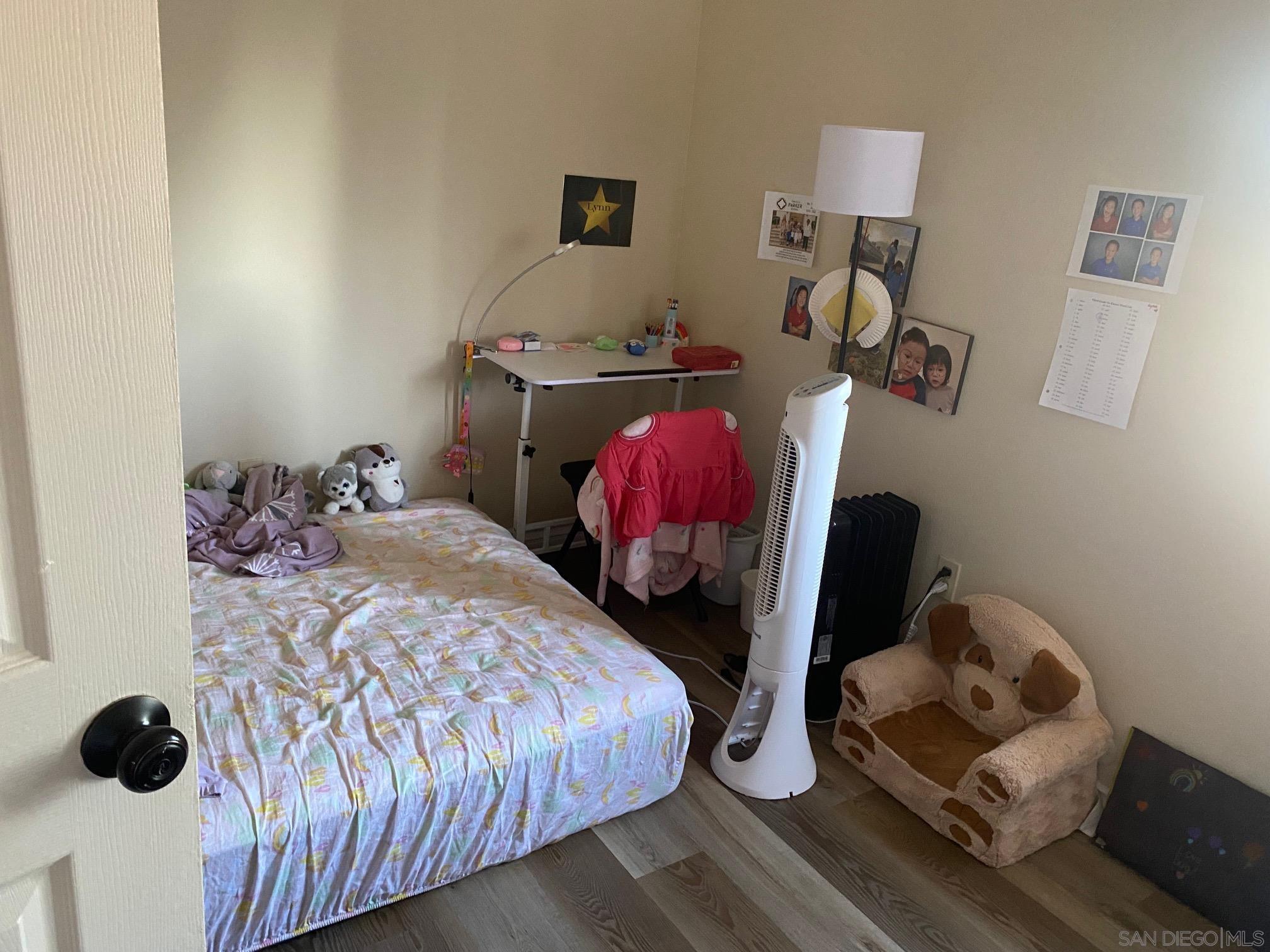 Detail Gallery Image 3 of 9 For 8181  Jade Coast Rd, San Diego,  CA 92126 - 7 Beds | 3 Baths