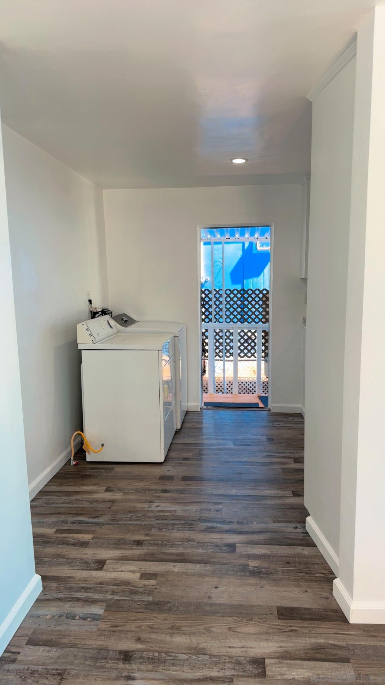 Detail Gallery Image 3 of 44 For 10707  Jamacha Blvd Spc 191  #SPC #191,  Spring Valley,  CA 91978 - 3 Beds | 2 Baths