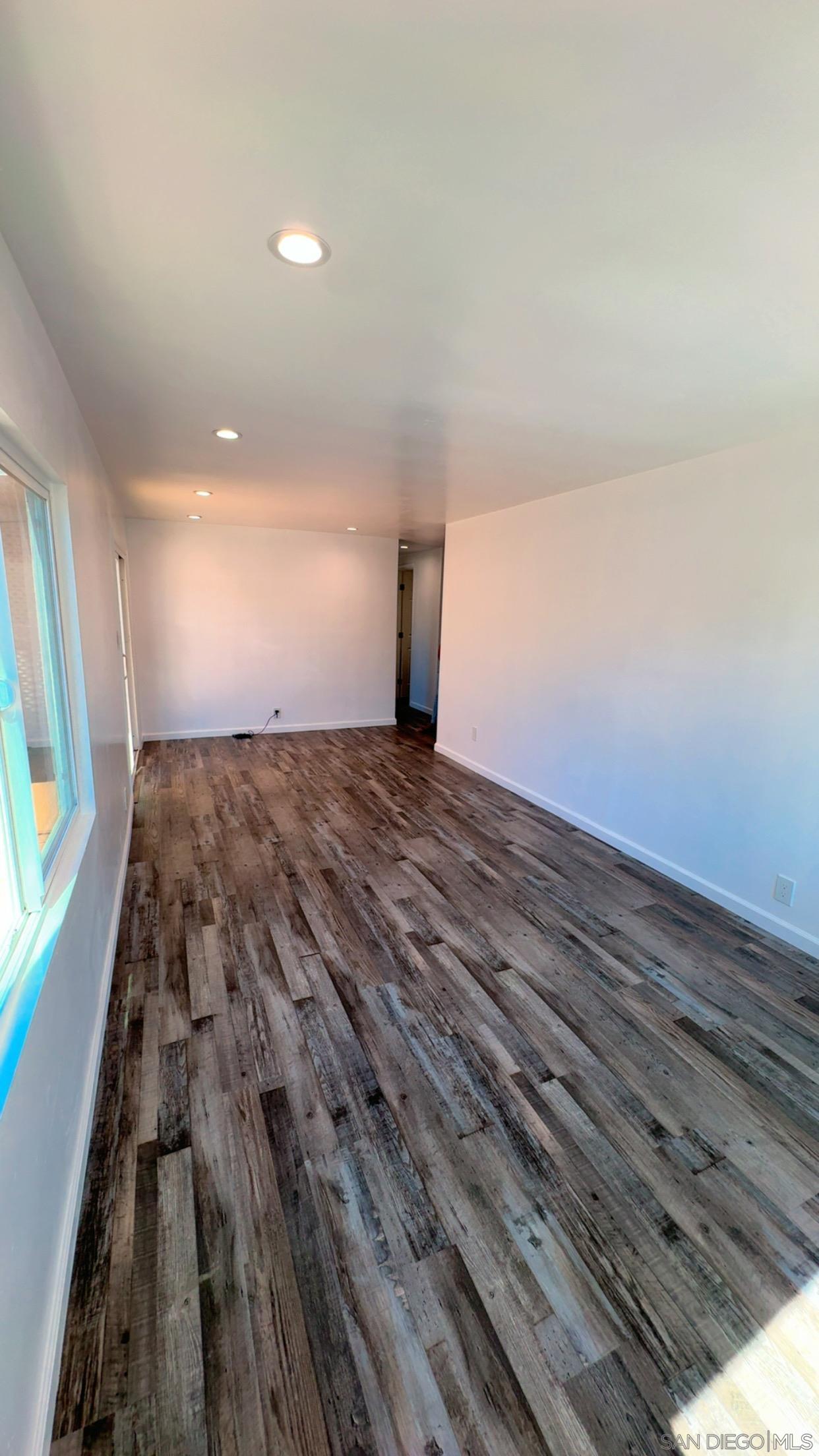 Detail Gallery Image 5 of 44 For 10707  Jamacha Blvd Spc 191  #SPC #191,  Spring Valley,  CA 91978 - 3 Beds | 2 Baths