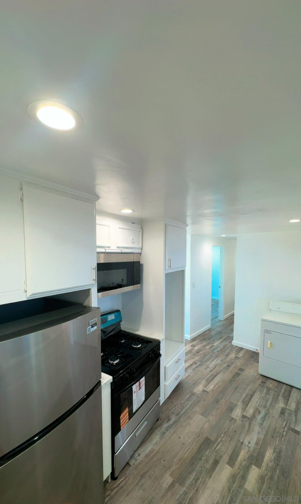 Detail Gallery Image 10 of 44 For 10707  Jamacha Blvd Spc 191  #SPC #191,  Spring Valley,  CA 91978 - 3 Beds | 2 Baths