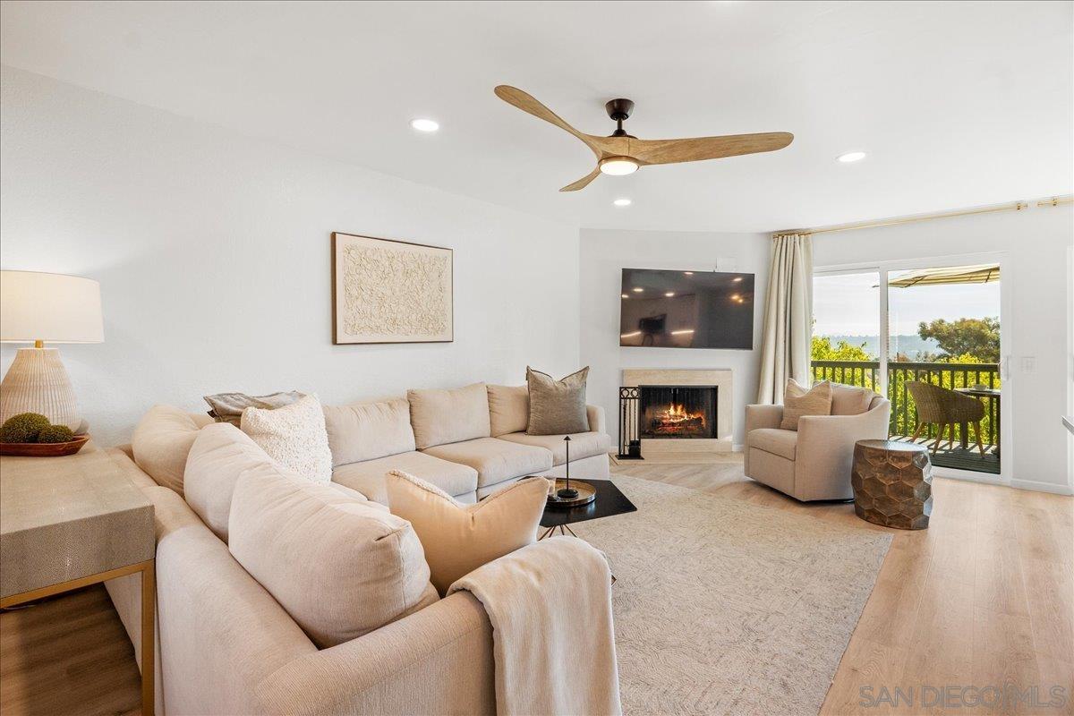 Front Image Thumbnail for SD250037787