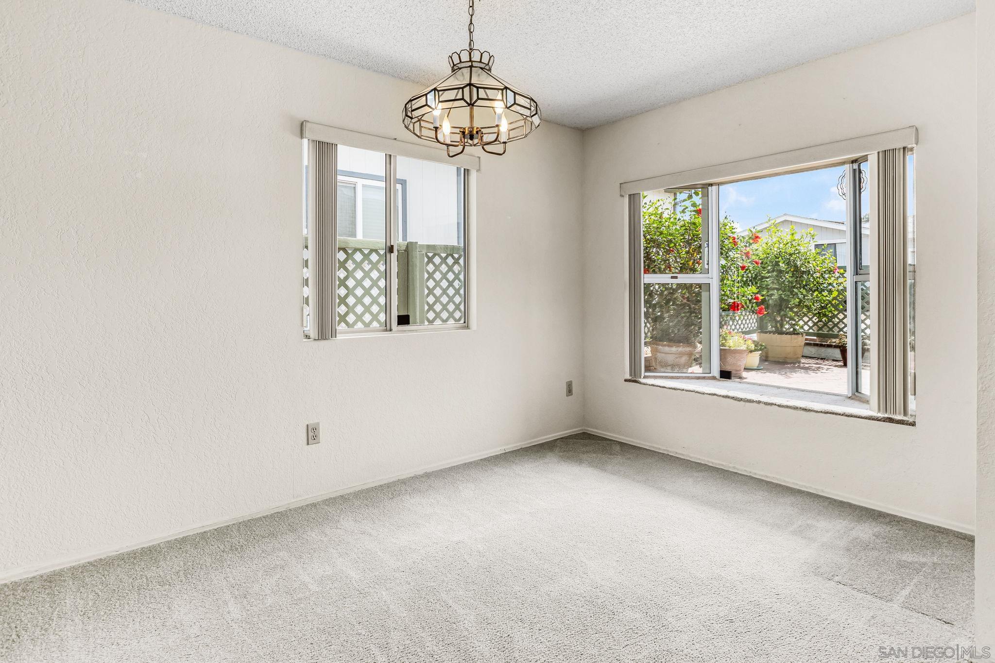 Detail Gallery Image 1 of 1 For 628  via Santa Paulo, Vista,  CA 92081 - 2 Beds | 2 Baths