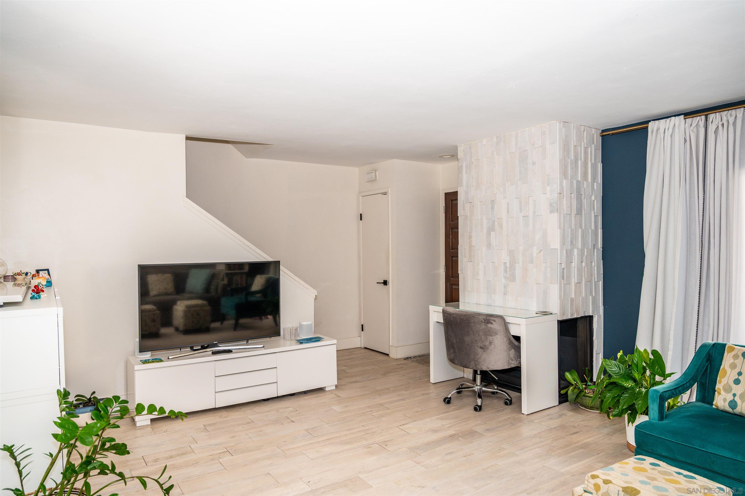 Detail Gallery Image 11 of 39 For 1275  River Vista Row  139, San Diego,  CA 92111 - 2 Beds | 2 Baths