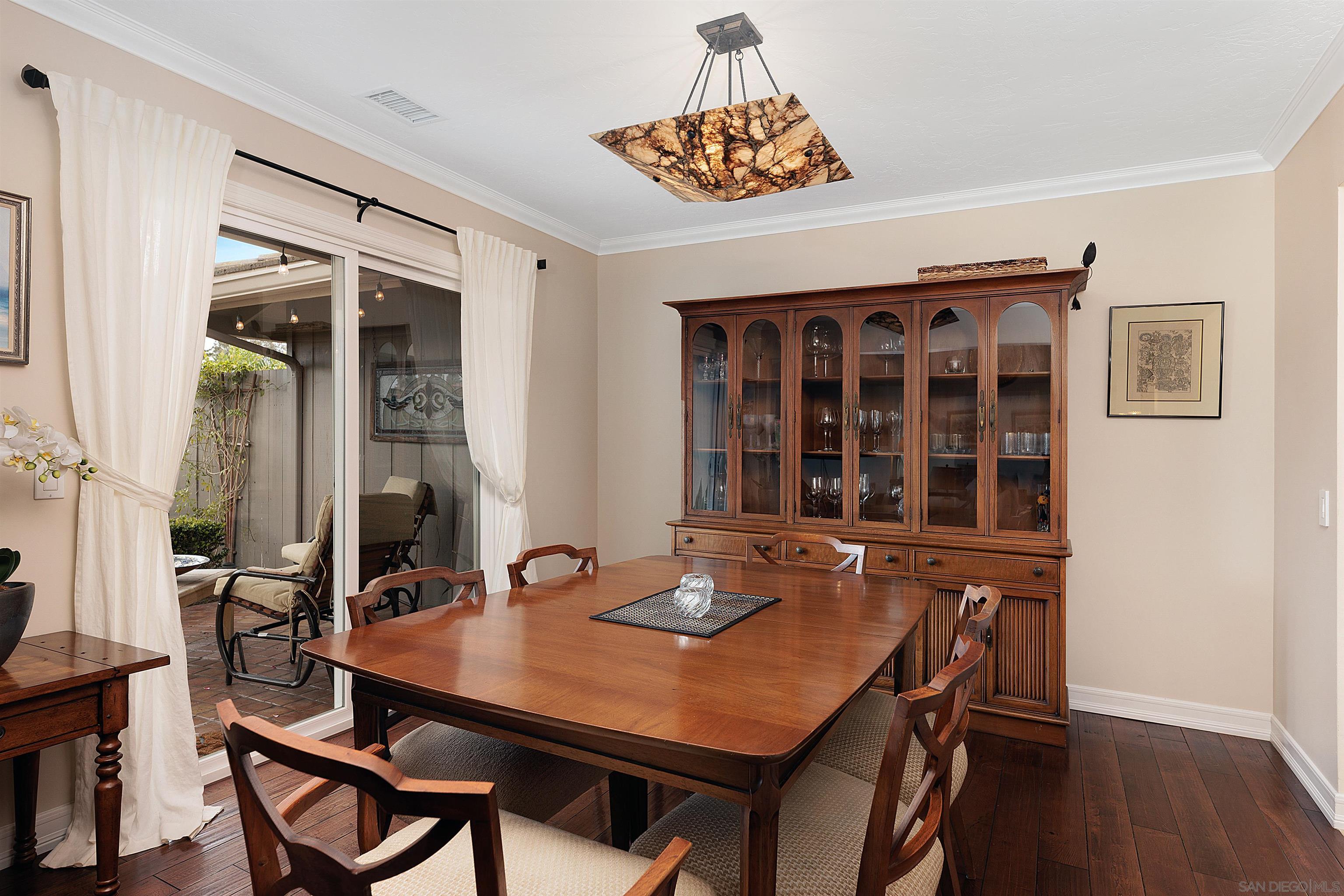 Detail Gallery Image 16 of 33 For , Solana Beach,  CA 92075 - 2 Beds | 2 Baths