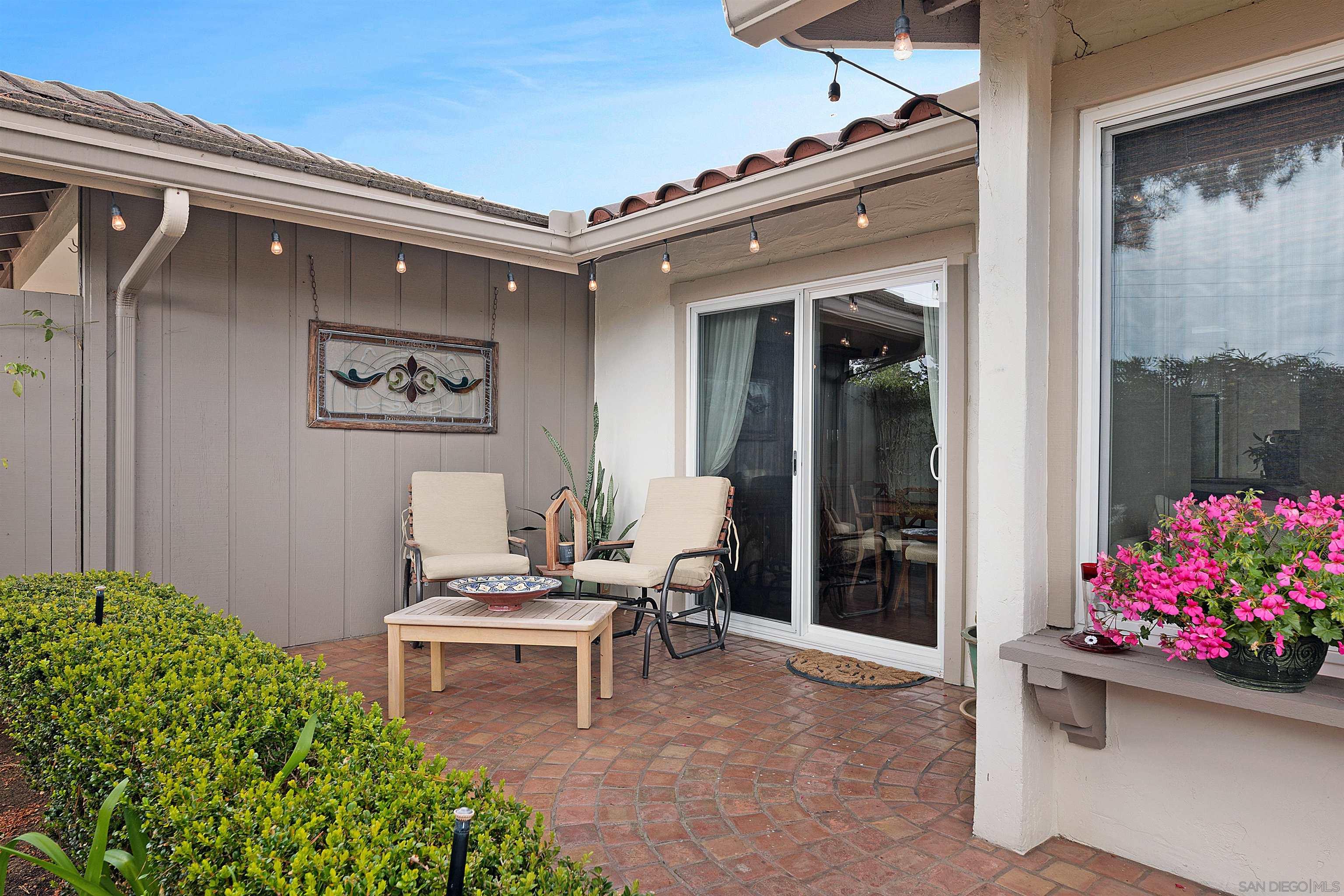 Detail Gallery Image 31 of 33 For , Solana Beach,  CA 92075 - 2 Beds | 2 Baths