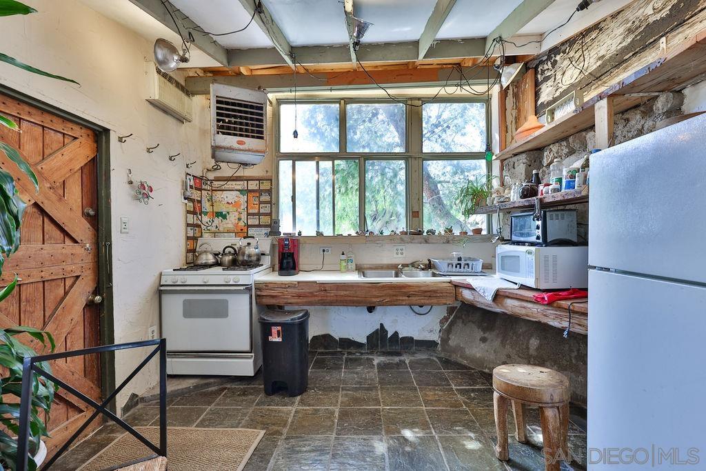 Detail Gallery Image 12 of 41 For Desert View  Tower & 3 Homes, Jacumba,  CA 91934 - – Beds | – Baths