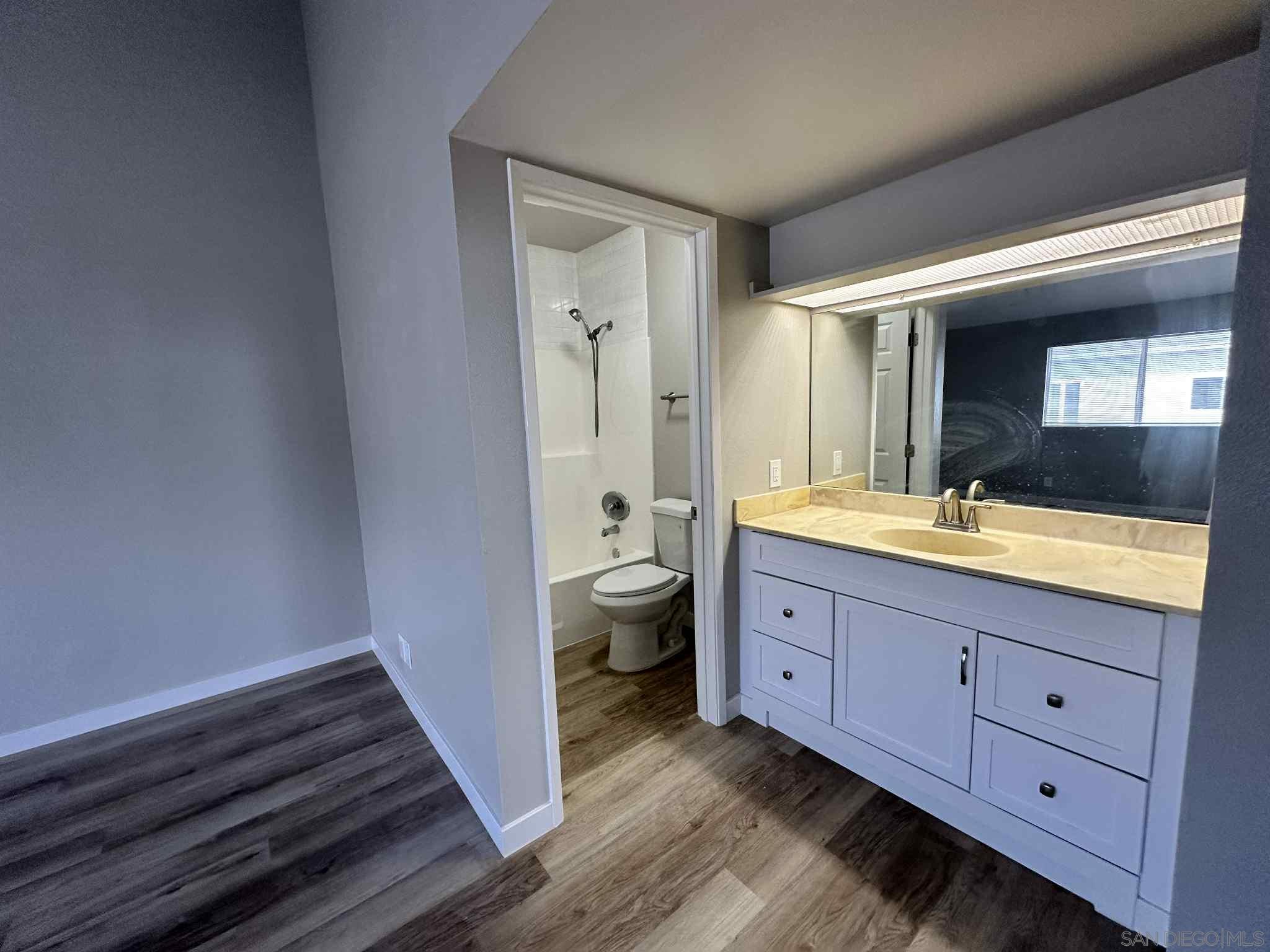 Detail Gallery Image 18 of 22 For 378  Vance St.  5, Chula Vista,  CA 91910 - 2 Beds | 2 Baths