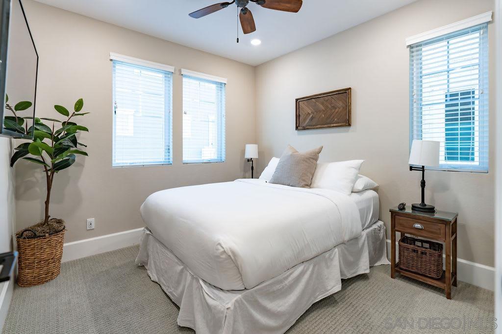 Detail Gallery Image 16 of 38 For 824  Jersey Ct, San Diego,  CA 92109 - 3 Beds | 2 Baths