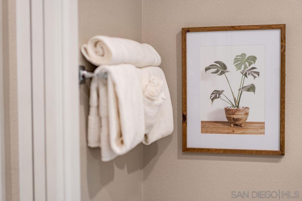 Detail Gallery Image 21 of 38 For 824  Jersey Ct, San Diego,  CA 92109 - 3 Beds | 2 Baths