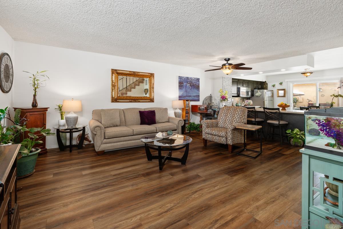 Detail Gallery Image 3 of 41 For 5800  Lake Murray Blvd  #83,  La Mesa,  CA 91942 - 2 Beds | 1/1 Baths