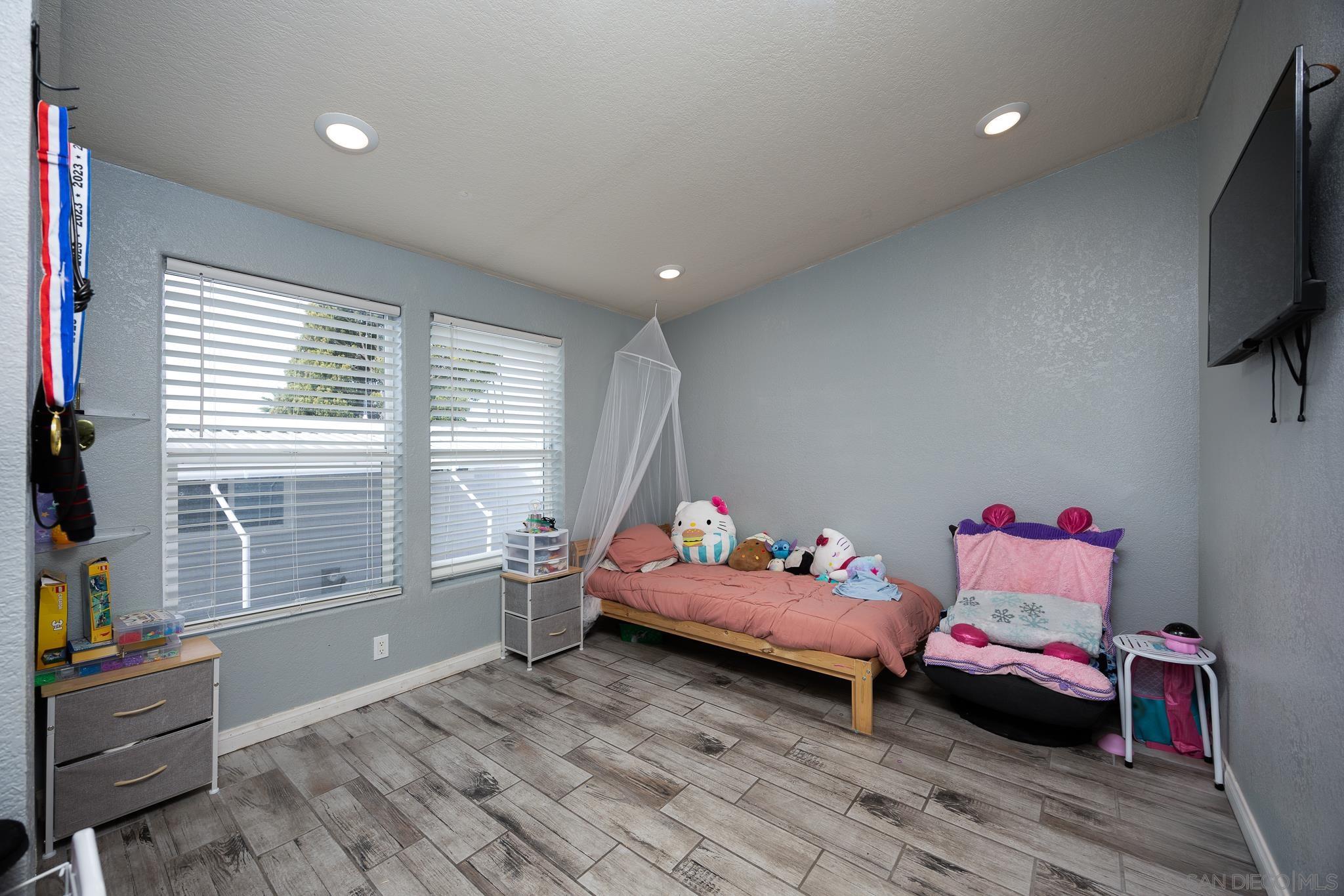 Detail Gallery Image 23 of 32 For 10767  Jamacha Blvd  Spc 44, Spring Valley,  CA 91978 - 4 Beds | 2 Baths