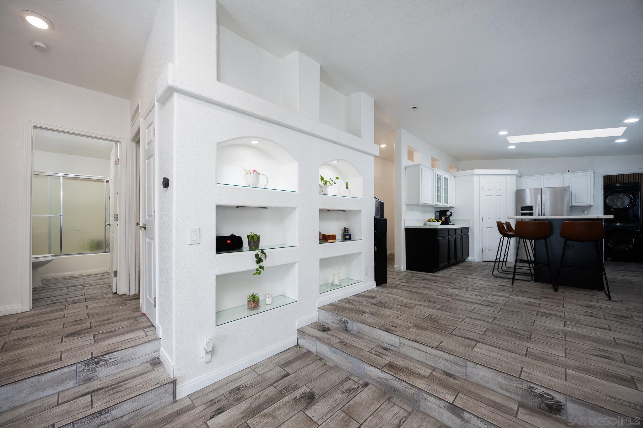 Detail Gallery Image 10 of 32 For 10767  Jamacha Blvd  Spc 44, Spring Valley,  CA 91978 - 4 Beds | 2 Baths