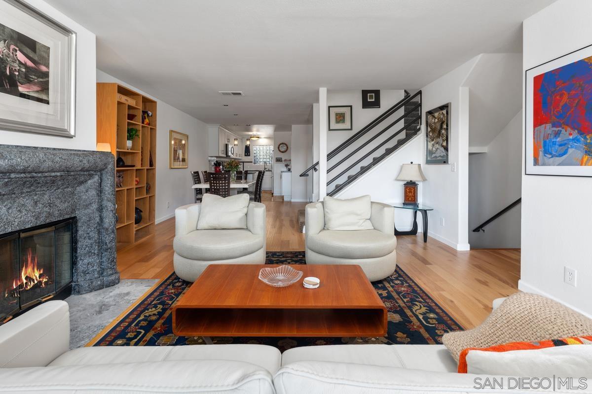 Front Image Thumbnail for SD250038047