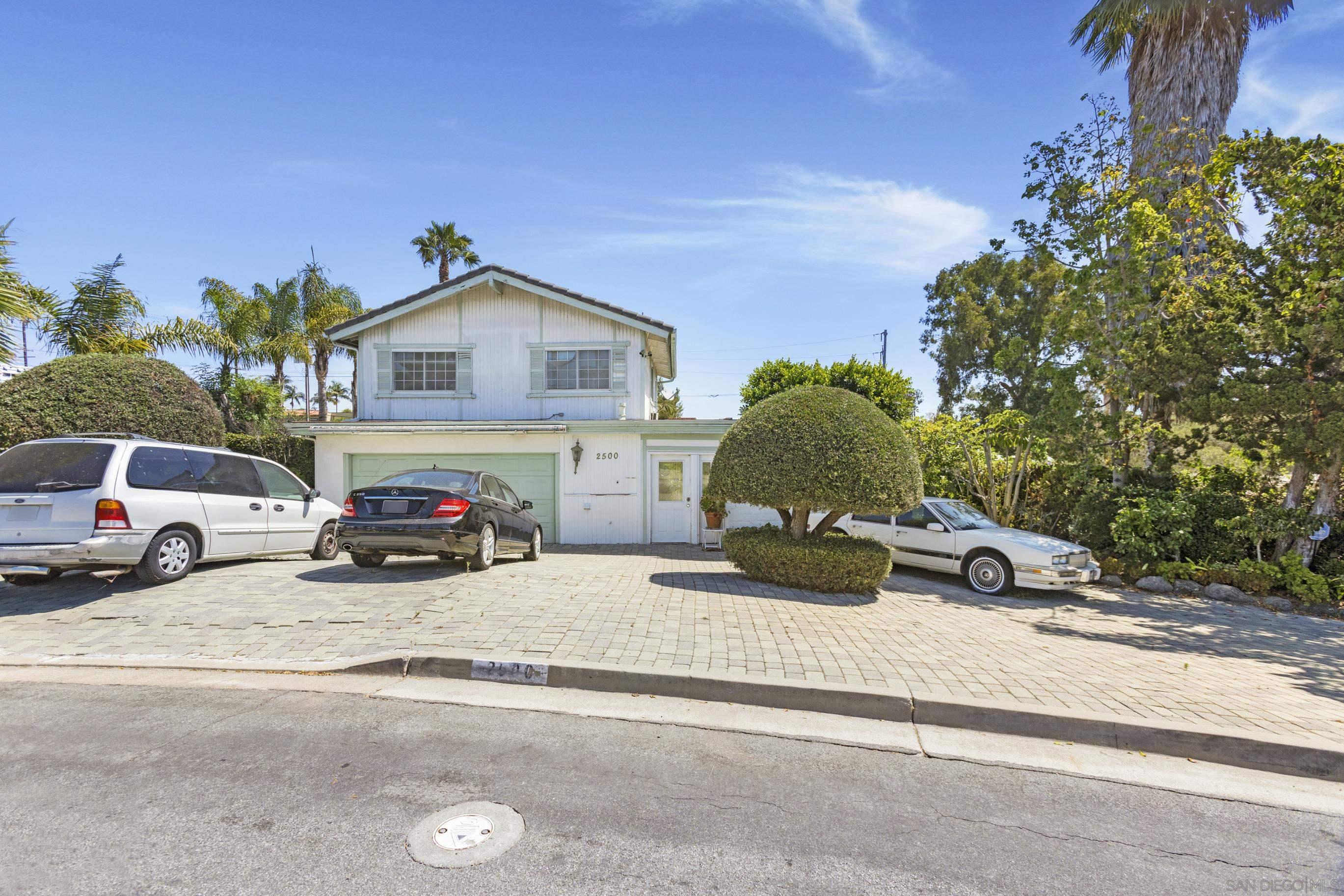 Front Image Thumbnail for SD250038074