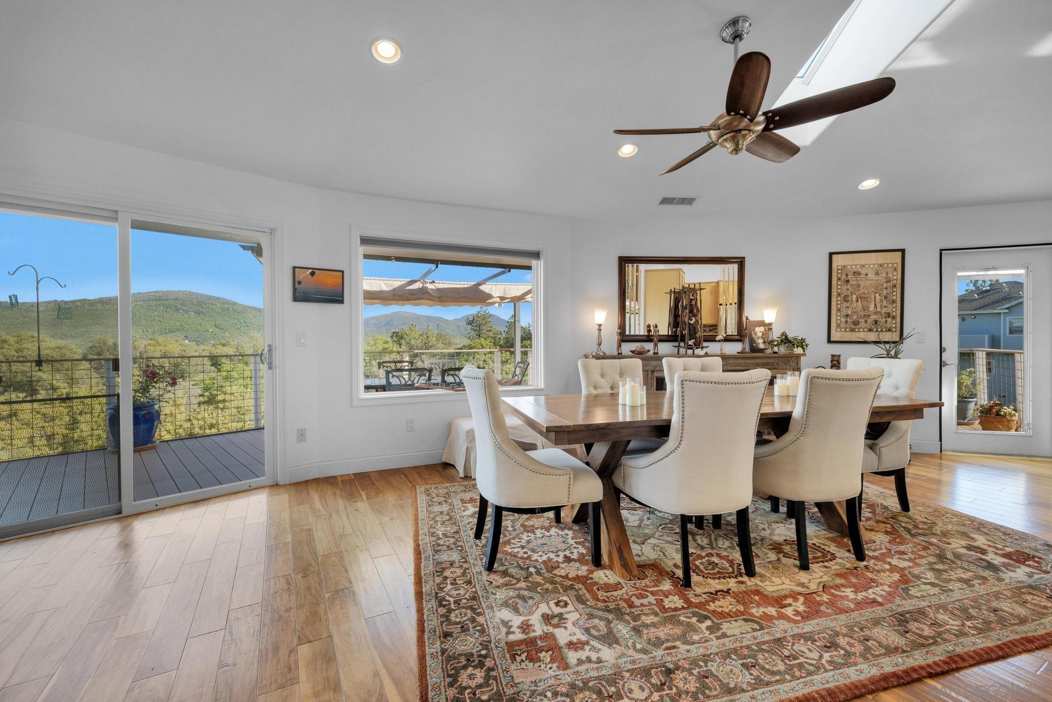 Front Image Thumbnail for SD250038082