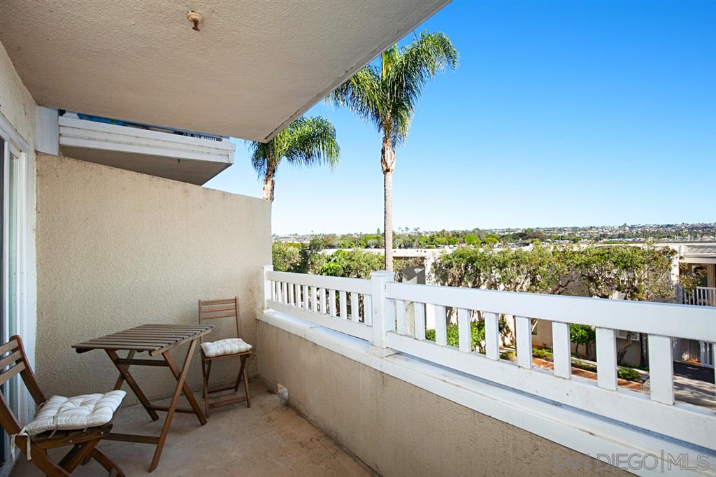 Detail Gallery Image 16 of 24 For Crown Point Dr, San Diego,  CA 92109 - 0 Beds | 1 Baths