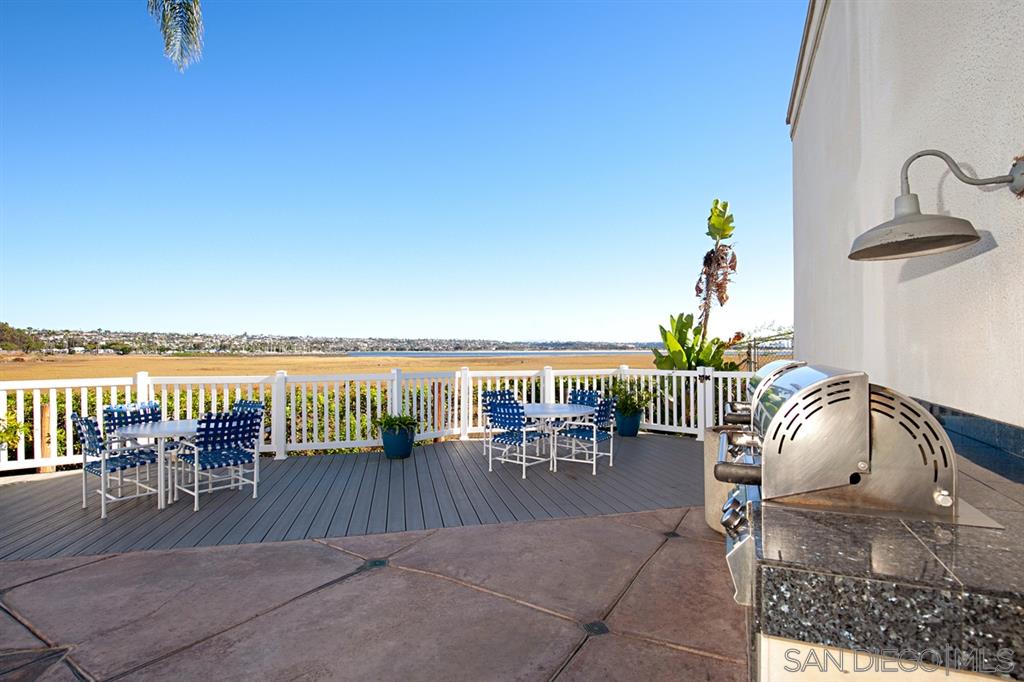 Detail Gallery Image 20 of 24 For Crown Point Dr, San Diego,  CA 92109 - 0 Beds | 1 Baths