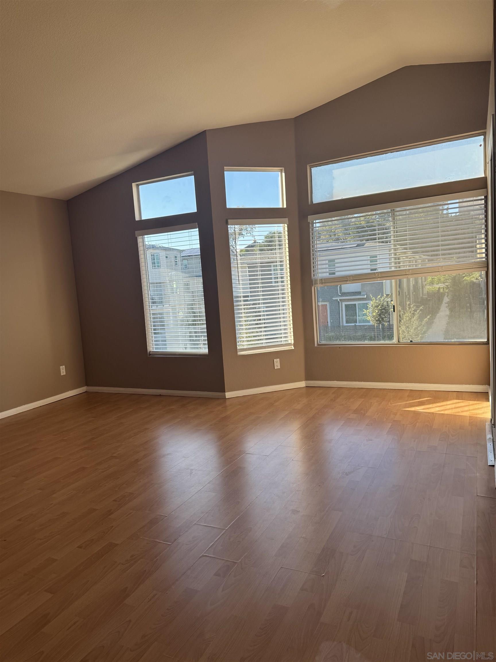 Detail Gallery Image 18 of 23 For 14160  Stoney Gate Place, San Diego,  CA 92128 - 4 Beds | 2/1 Baths