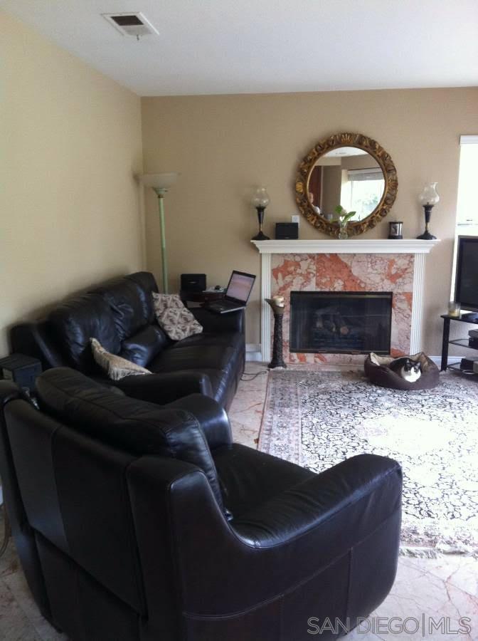 Detail Gallery Image 5 of 23 For 14160  Stoney Gate Place, San Diego,  CA 92128 - 4 Beds | 2/1 Baths