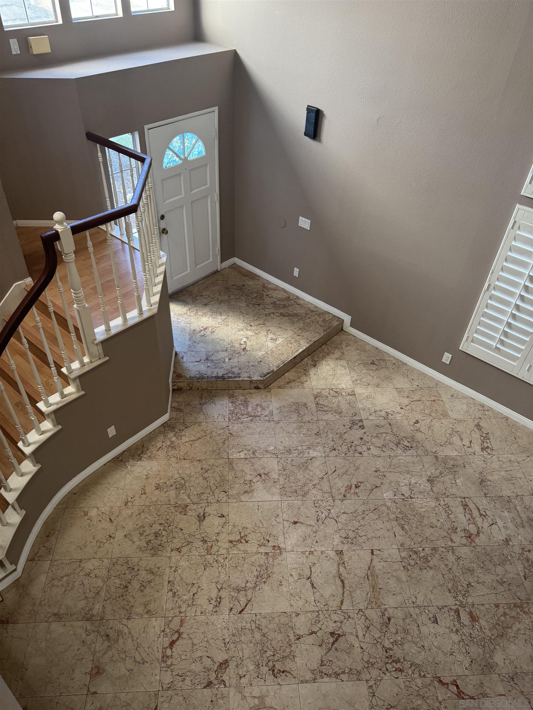 Detail Gallery Image 8 of 23 For 14160  Stoney Gate Place, San Diego,  CA 92128 - 4 Beds | 2/1 Baths