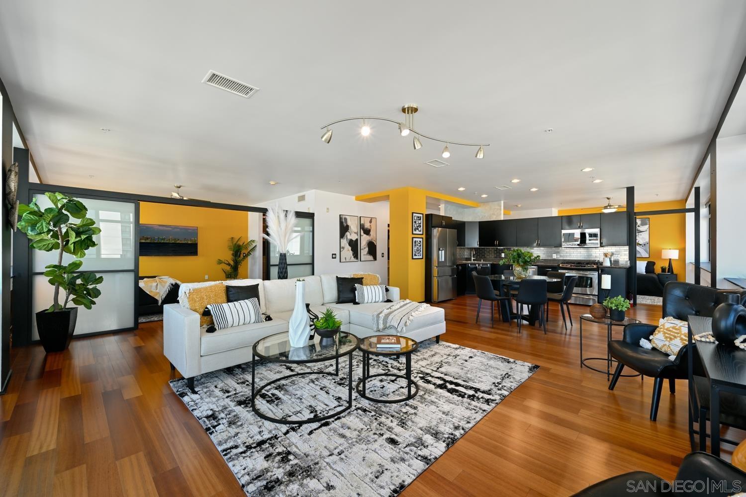 Front Image Thumbnail for SD250038099