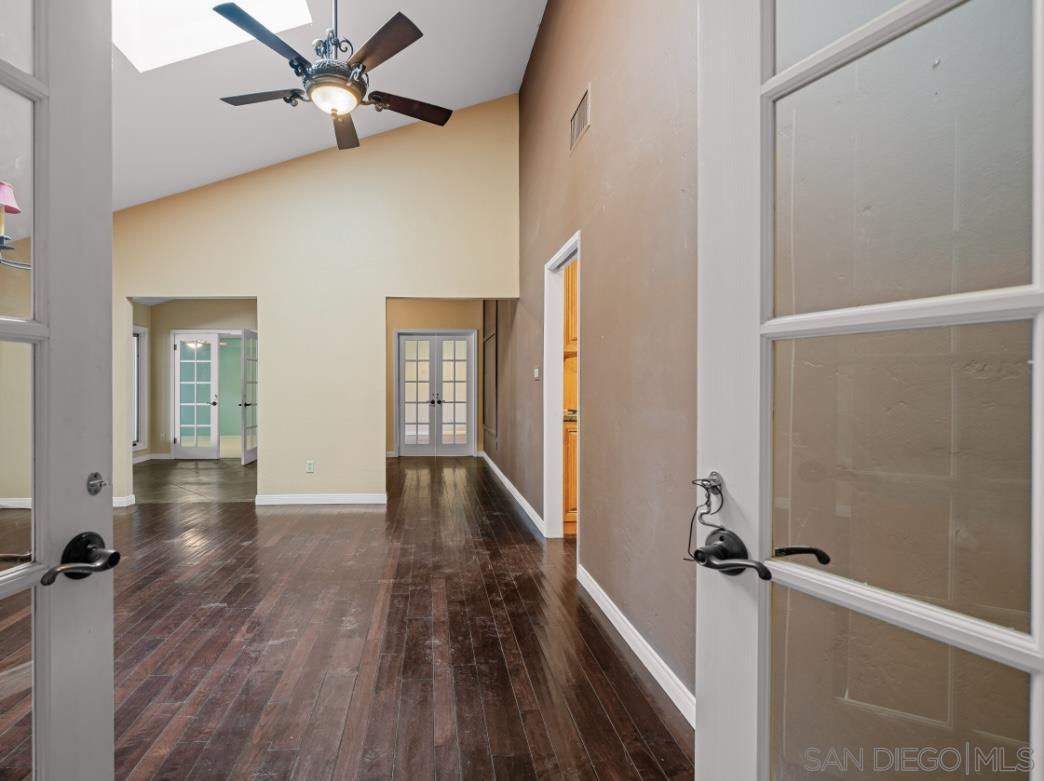 Detail Gallery Image 14 of 33 For 12139  Cattle King Dr, Bakersfield,  CA 93306 - 4 Beds | 2 Baths