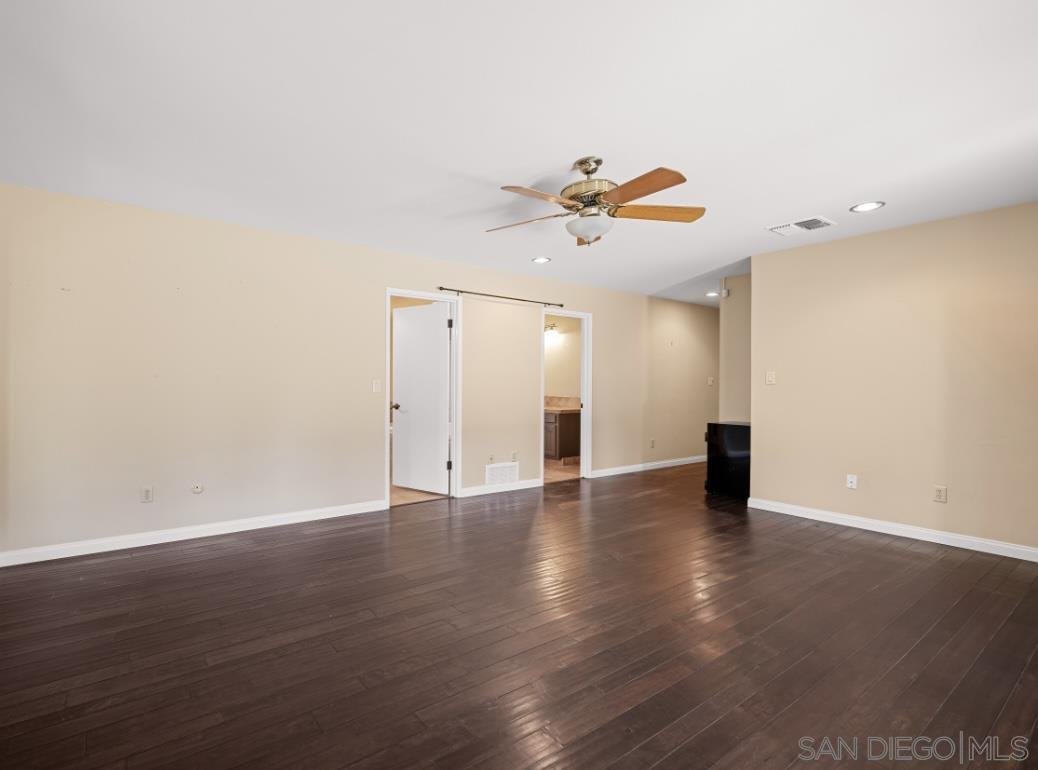 Detail Gallery Image 15 of 33 For 12139  Cattle King Dr, Bakersfield,  CA 93306 - 4 Beds | 2 Baths