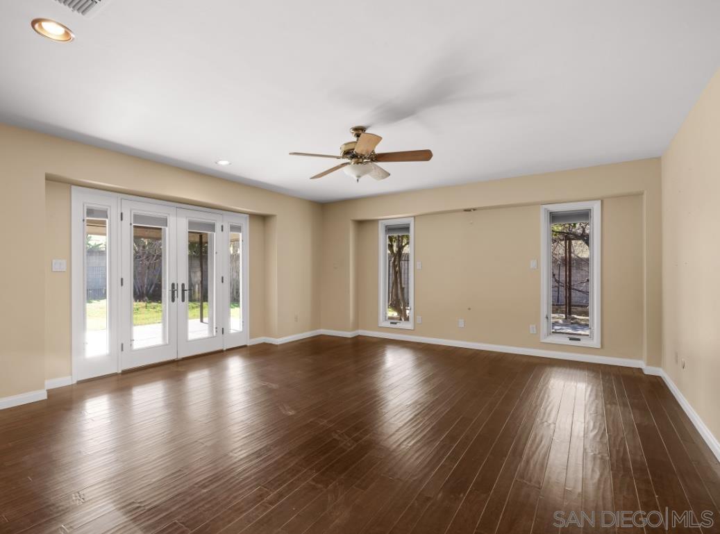 Detail Gallery Image 19 of 33 For 12139  Cattle King Dr, Bakersfield,  CA 93306 - 4 Beds | 2 Baths