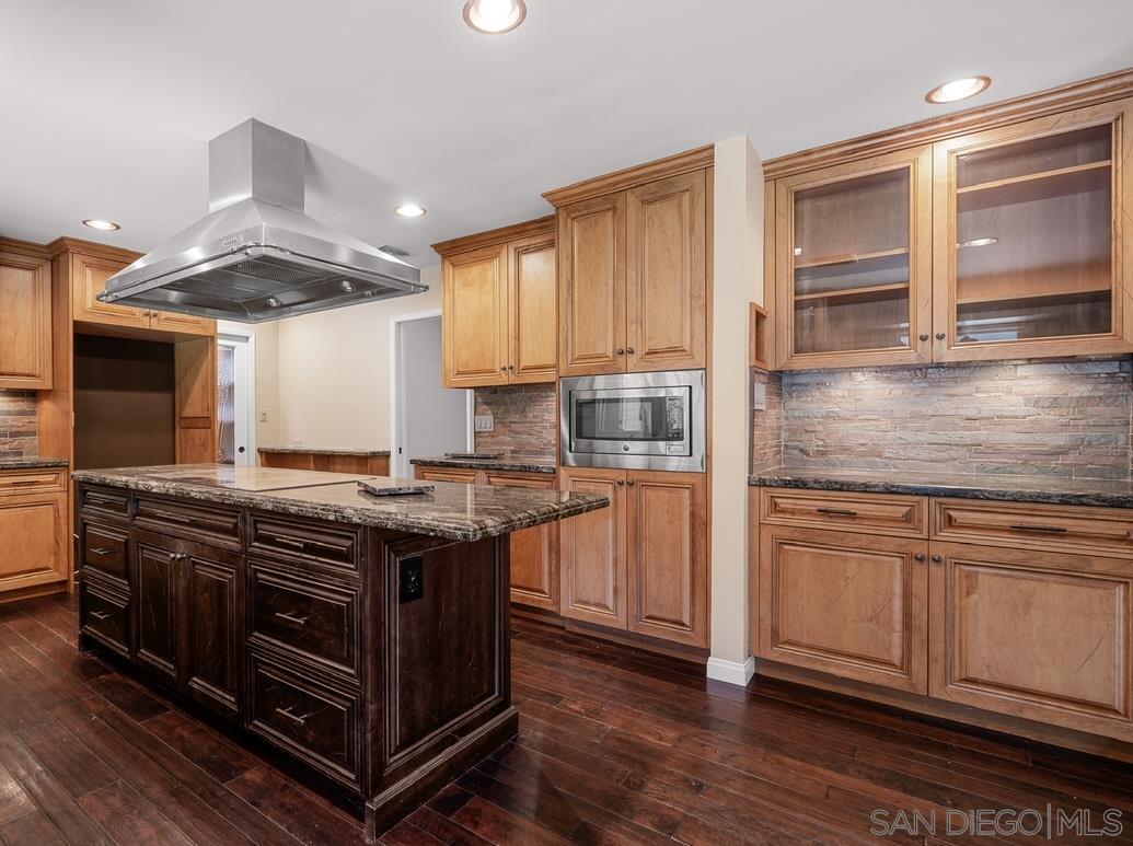 Detail Gallery Image 3 of 33 For 12139  Cattle King Dr, Bakersfield,  CA 93306 - 4 Beds | 2 Baths