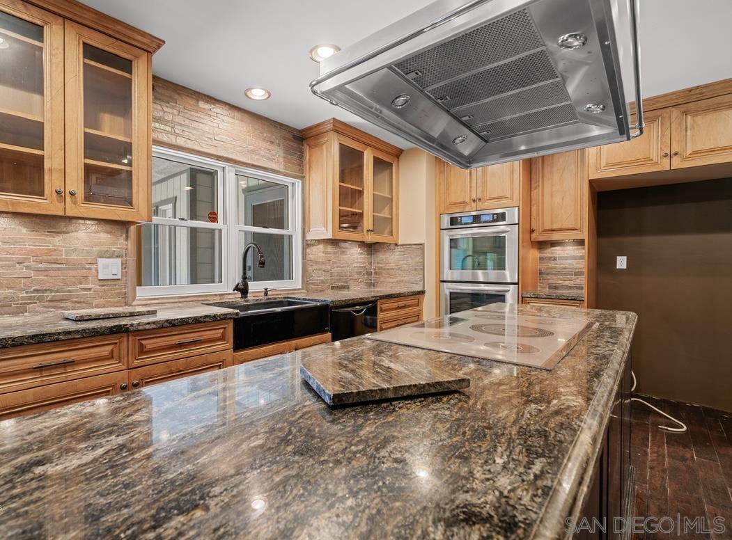 Detail Gallery Image 4 of 33 For 12139  Cattle King Dr, Bakersfield,  CA 93306 - 4 Beds | 2 Baths