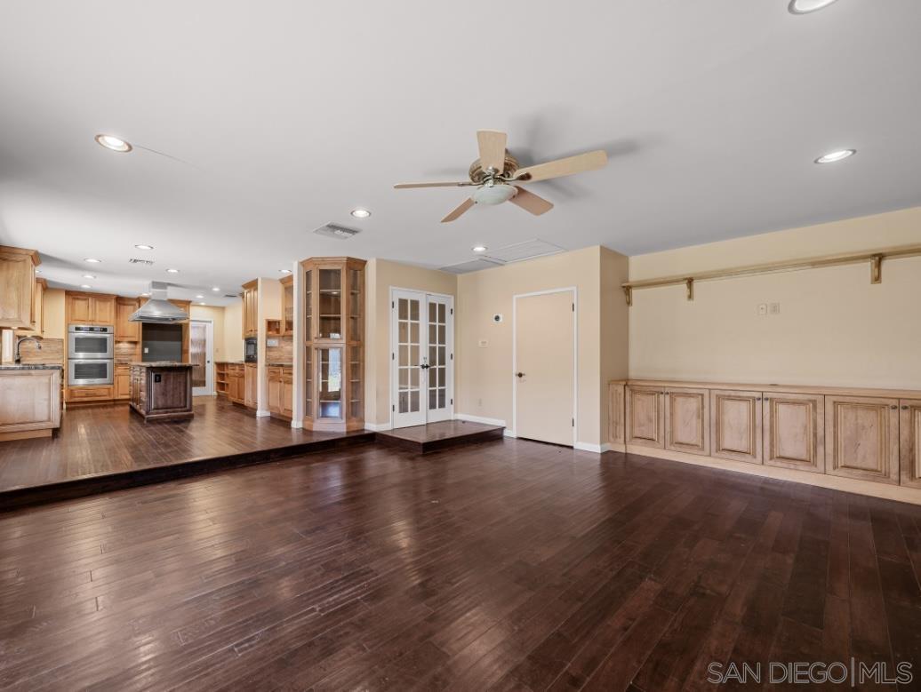 Detail Gallery Image 7 of 33 For 12139  Cattle King Dr, Bakersfield,  CA 93306 - 4 Beds | 2 Baths