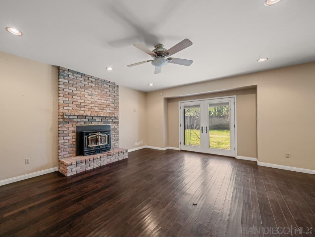 Detail Gallery Image 8 of 33 For 12139  Cattle King Dr, Bakersfield,  CA 93306 - 4 Beds | 2 Baths