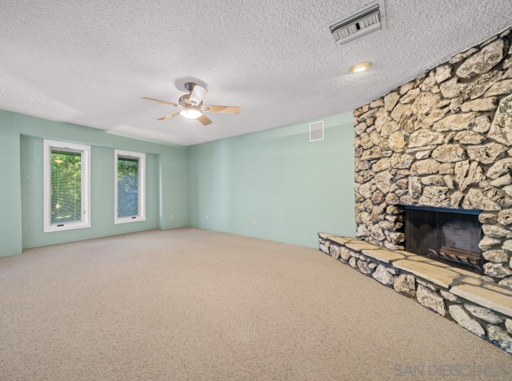 Detail Gallery Image 10 of 33 For 12139  Cattle King Dr, Bakersfield,  CA 93306 - 4 Beds | 2 Baths