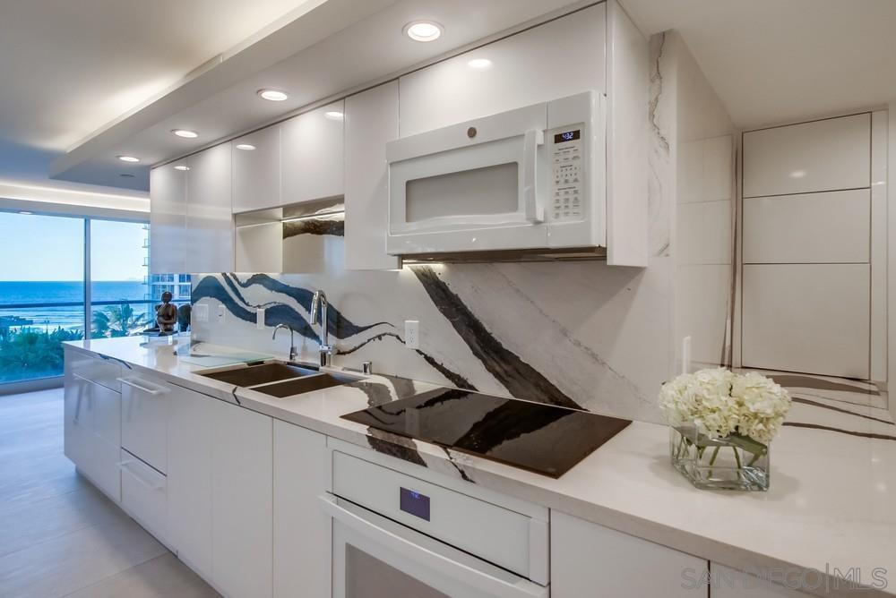 Detail Gallery Image 14 of 64 For 1750  Avenida Del Mundo  408, Coronado,  CA 92118 - 2 Beds | 2 Baths