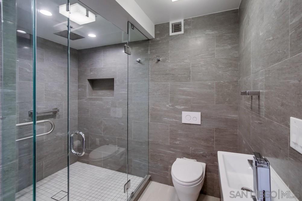 Detail Gallery Image 28 of 64 For 1750  Avenida Del Mundo  408, Coronado,  CA 92118 - 2 Beds | 2 Baths