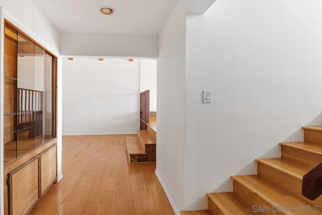 Detail Gallery Image 25 of 52 For 13045  via Esperia, Del Mar,  CA 92014 - 4 Beds | 3 Baths