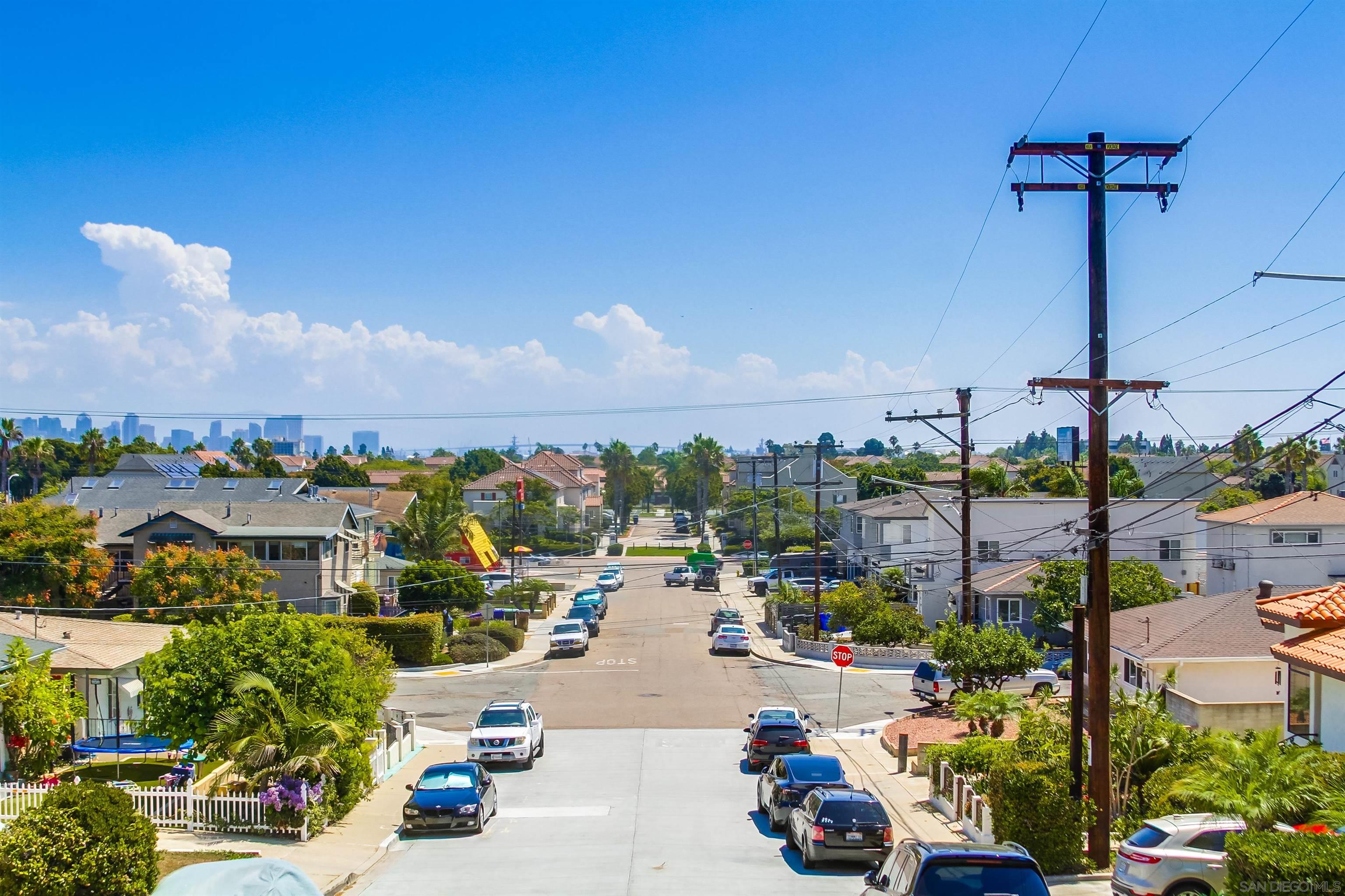 Detail Gallery Image 31 of 37 For 1840  Locust St, San Diego,  CA 92106 - 4 Beds | 2 Baths