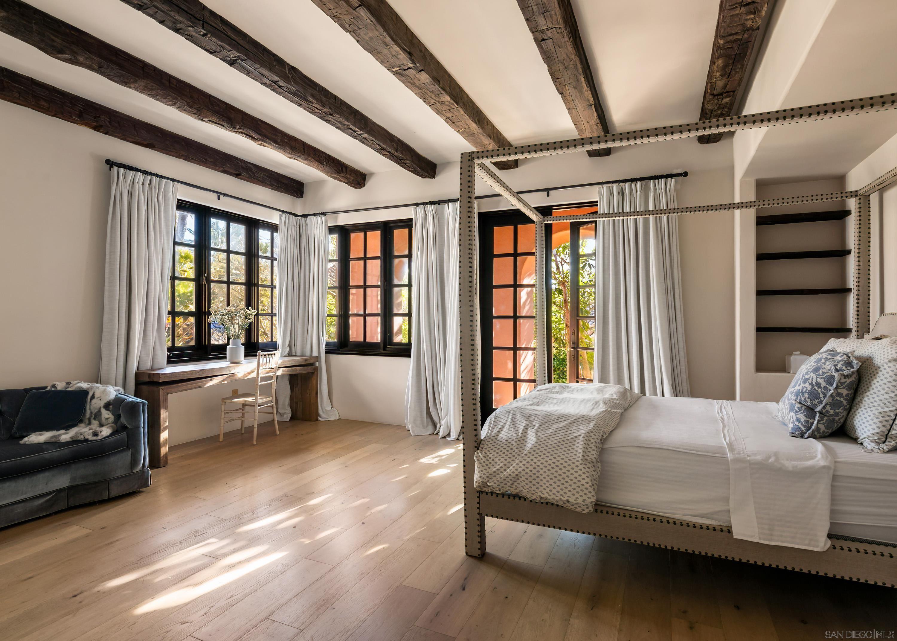 Detail Gallery Image 18 of 65 For 17116  Paseo Hermosa, Rancho Santa Fe,  CA 92067 - 9 Beds | 11/1 Baths